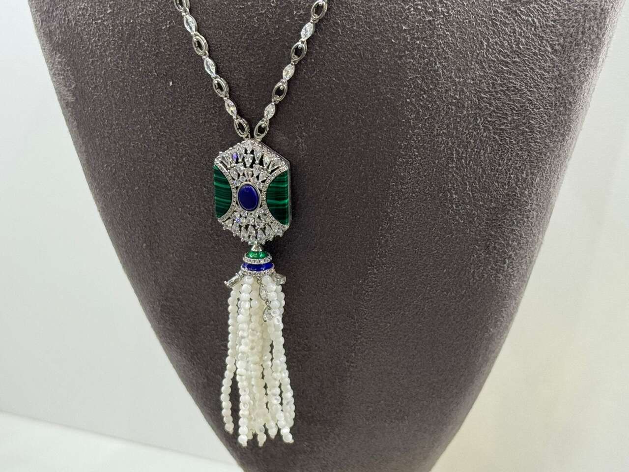 Menteşe'de 14 Şubat’ta Gümüşe İlgi: Ürünler 1.000 TL’den Başlayıp 160 Bin TL’ye Çıkıyor 17